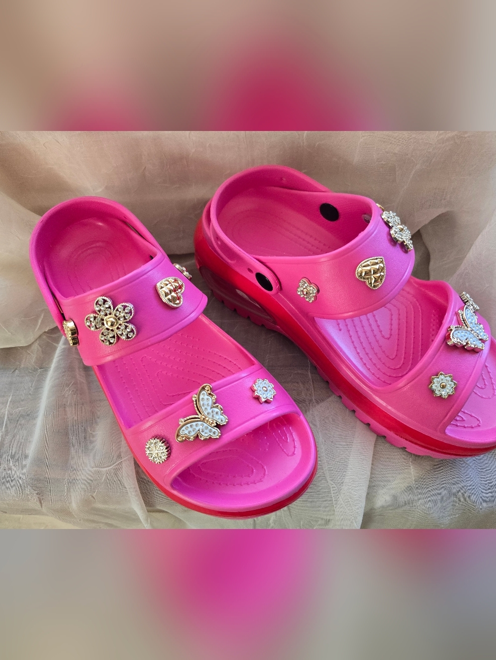Cape ROBBIN Hot Pink Jeweled Platform Sandals SIZE 9